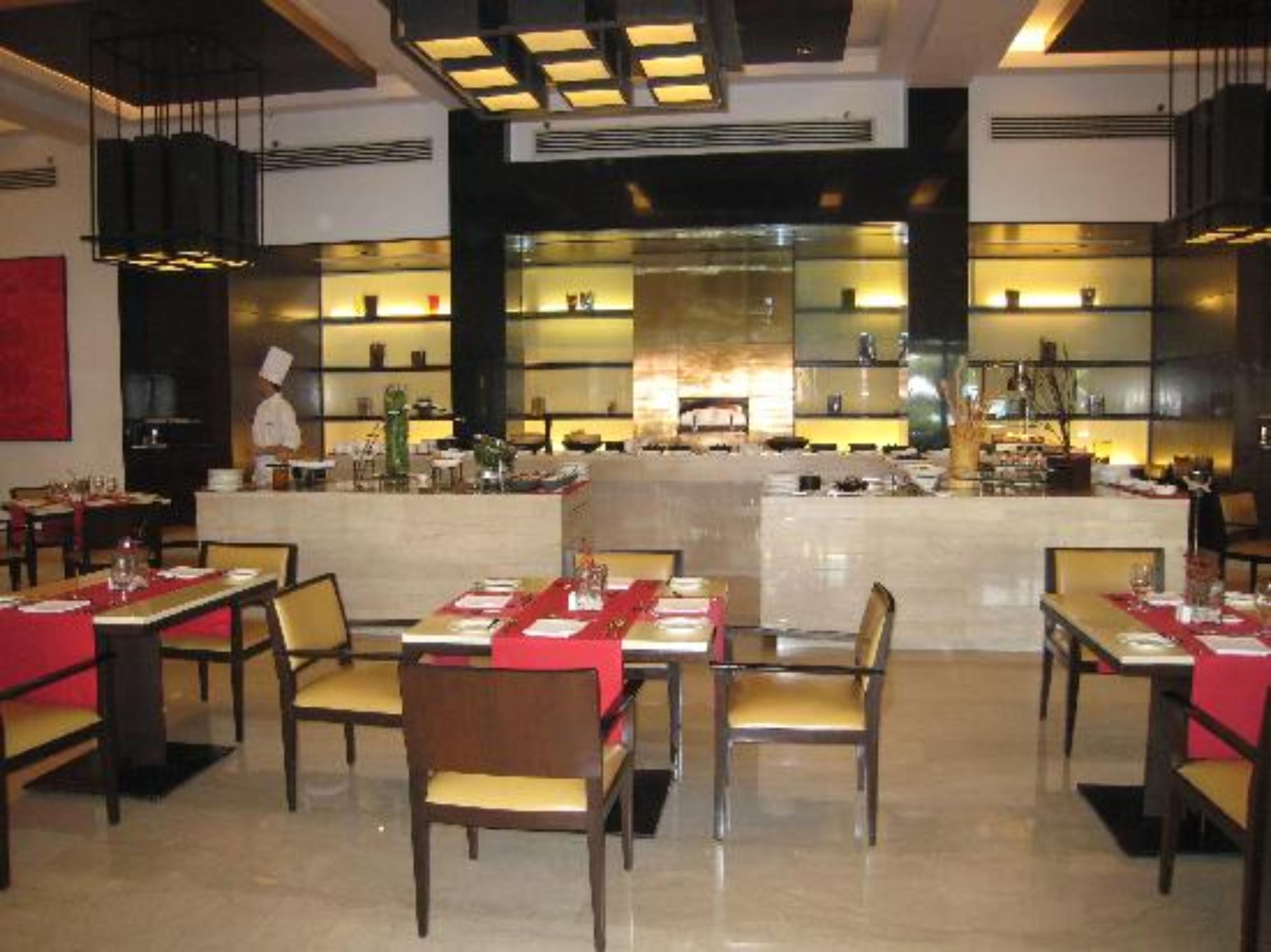 Trident Agra Hotel Agra  Luaran gambar The restaurant