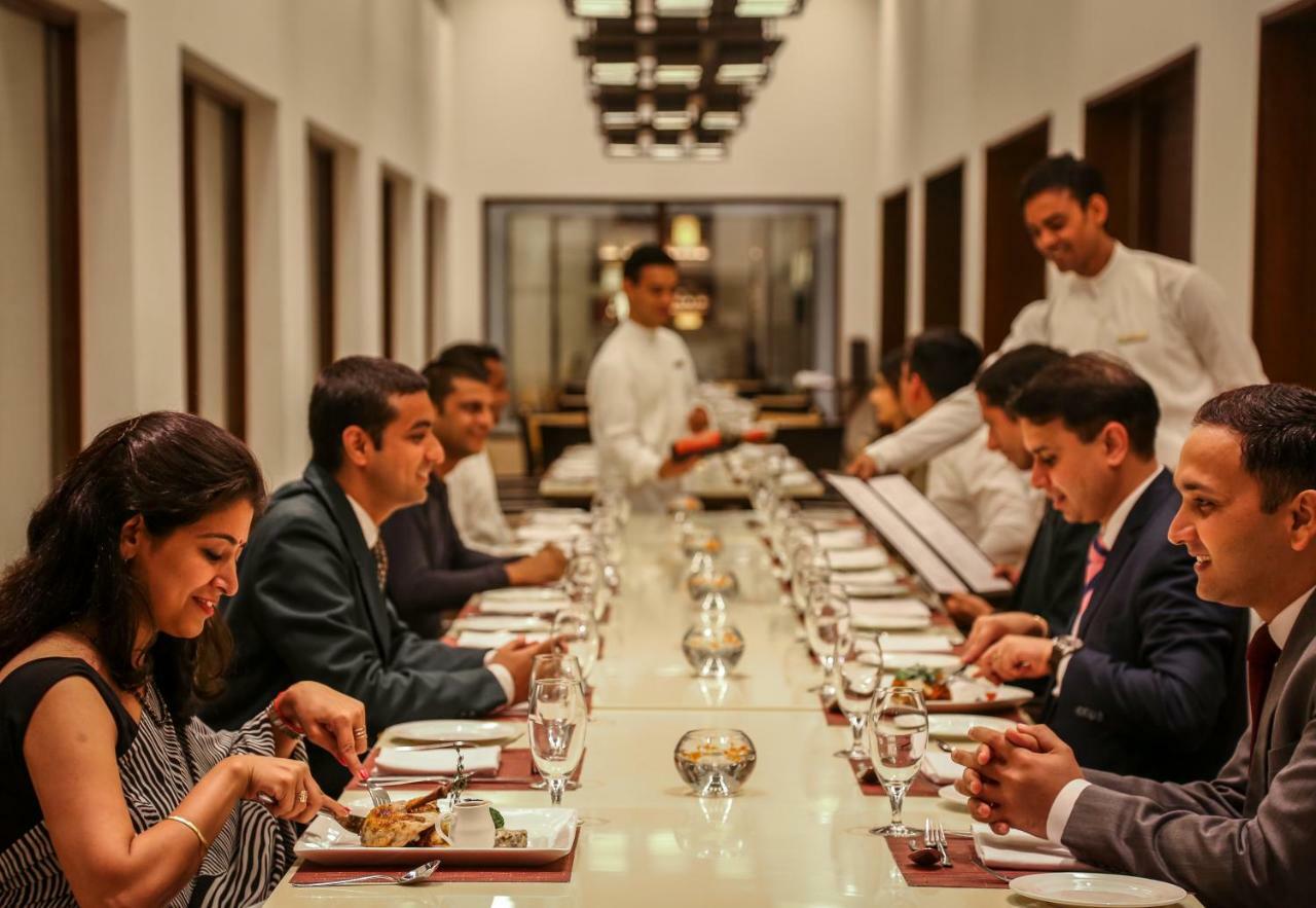 Trident Agra Hotel Agra  Luaran gambar A private dinner at the Taj Mahal Palace, Mumbai